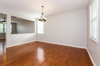 8 Parkmont Ct in Dallas, GA - Building Photo - Building Photo