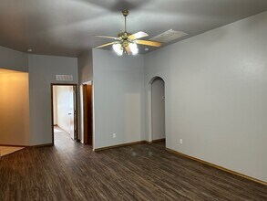 2005 SE 7th Ct in Moore, OK - Building Photo - Building Photo