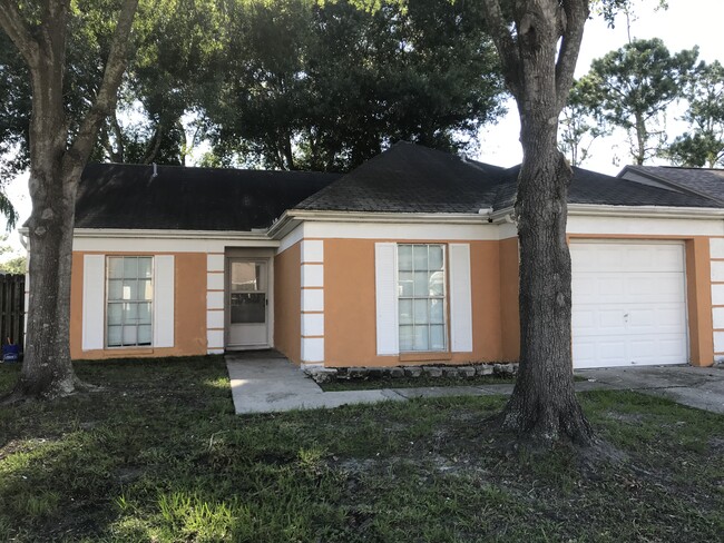 10930 Brightside Dr in Tampa, FL - Building Photo - Building Photo