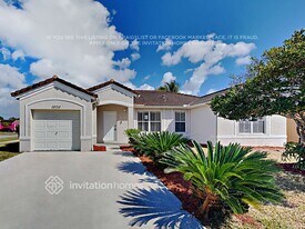 10711 SW 167th St in Miami, FL - Building Photo