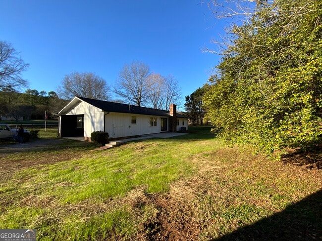 5569 Fosters Mill Rd in Cave Spring, GA - Building Photo - Building Photo