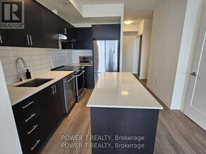 9000 Jane St in Vaughan, ON - Building Photo - Building Photo