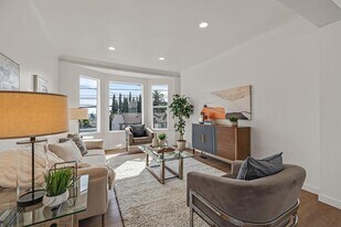4730 Melrose Ave in Oakland, CA - Building Photo