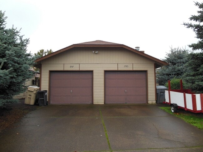 property at 1705 SE 23rd Ct