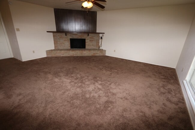 17514 Autumn Trails Ln