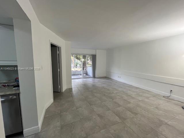 9137 SW 138th Pl in Miami, FL - Building Photo - Building Photo