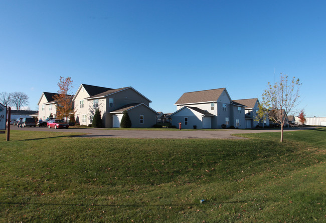 Trillium Green in Ellsworth, WI - Foto de edificio - Building Photo