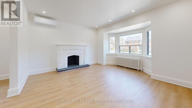 property at 1214 Avenue Rd