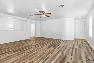 224 Capistrano Dr in San Marcos, TX - Building Photo - Building Photo