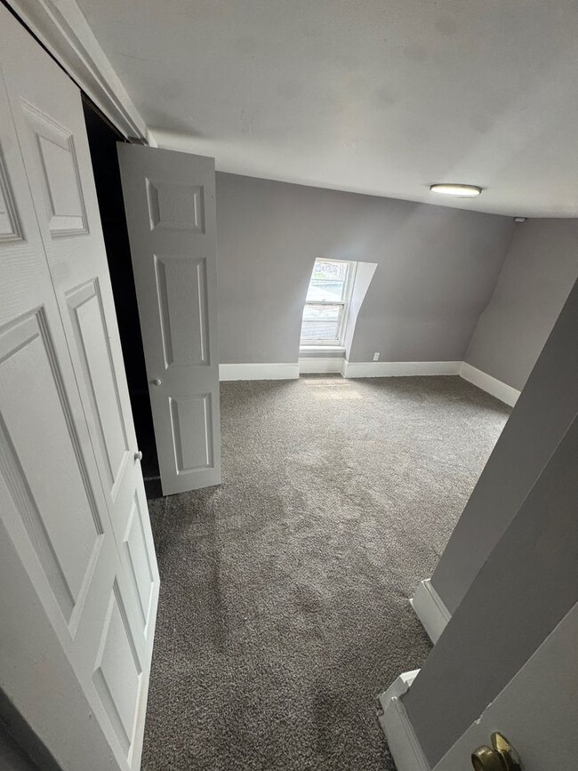property at 11526 Woodland Ave