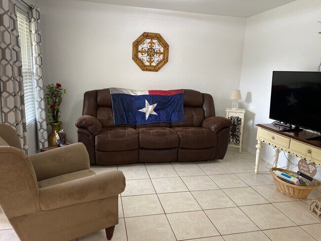 6748 Trail Lake Dr in Fort Worth, TX - Building Photo - Building Photo