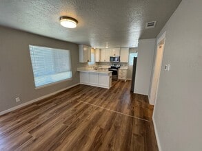 237 Walsh St in Auburn, CA - Building Photo - Building Photo