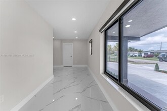 11800 SW 176th St in Miami, FL - Building Photo - Building Photo