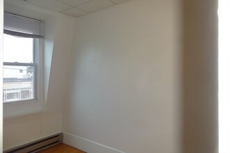 55 Gore St, Unit 3 in Cambridge, MA - Building Photo - Building Photo