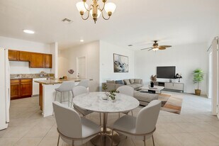 4102 Emerald Vista in Lake Worth Beach, FL - Building Photo
