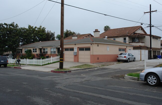 4410-4414 Haines St in San Diego, CA - Building Photo - Building Photo