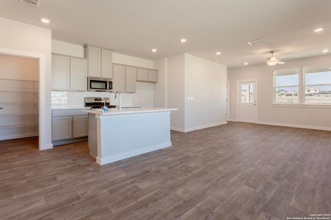 224 Camryn Xing in San Antonio, TX - Building Photo - Building Photo