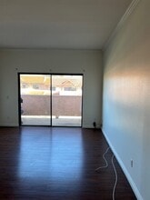 10943 Laurel Canyon Blvd, Unit C-20 in San Fernando, CA - Building Photo - Building Photo