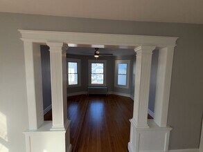 76 Rose St, Unit 3 in Bridgeport, CT - Foto de edificio - Building Photo