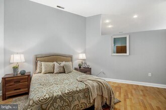 315 Arch St in Philadelphia, PA - Building Photo - Building Photo
