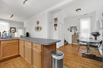 1903 W Dickens Ave in Chicago, IL - Building Photo - Building Photo