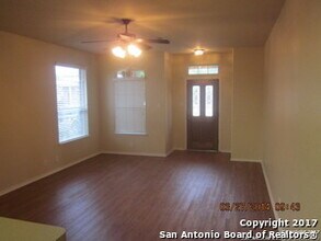 524 Foxford Run Dr in Schertz, TX - Building Photo - Building Photo