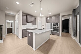 17214 Broadleaf Oak Dr in Hockley, TX - Building Photo - Building Photo