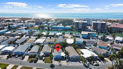 11400 2nd St E in Treasure Island, FL - Building Photo - Building Photo