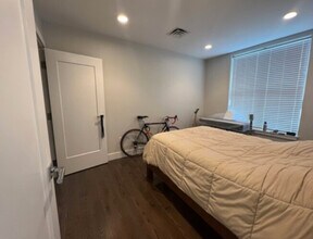 438 McGrath Hwy, Unit 304 in Somerville, MA - Building Photo - Building Photo