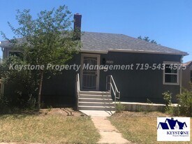 2414 5th Ave in Pueblo, CO - Building Photo