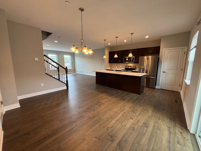 106 Loubell Dr in Canonsburg, PA - Building Photo - Building Photo