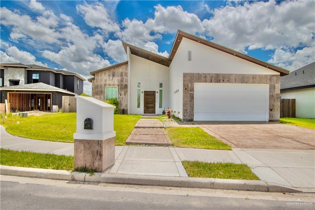 1912 Ridgeway Cir in Edinburg, TX - Building Photo