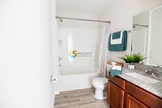 9230 Western Way in Jacksonville, FL - Building Photo - Building Photo