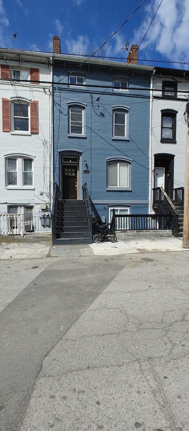 66 Lander St Rentals in Newburgh, NY