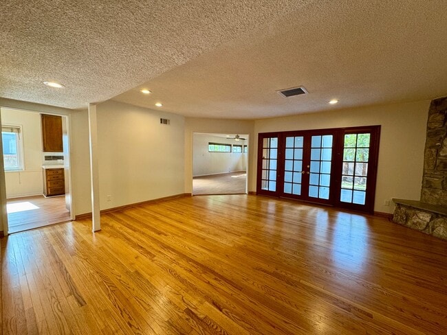 6115 Alcove Ave in Los Angeles, CA - Building Photo - Building Photo