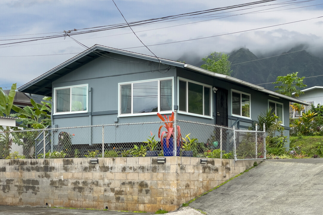 Valley Estates in Kaneohe, HI - Building Photo