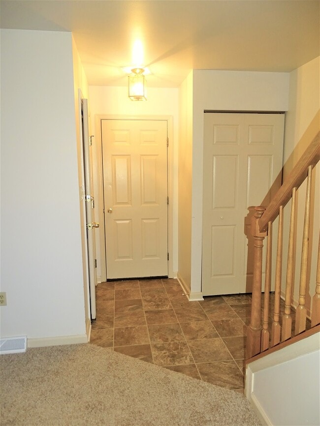 822 Woodridge Dr in Middletown, PA - Building Photo - Building Photo