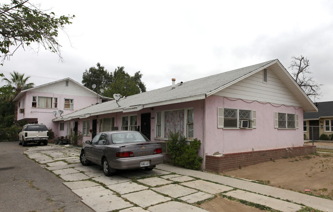 1855 Loma Vista St