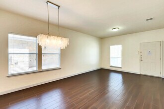 10900 Gerald Allen Loop in Austin, TX - Building Photo - Building Photo