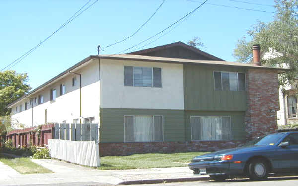 2120 San Antonio Ave in Alameda, CA - Building Photo - Building Photo