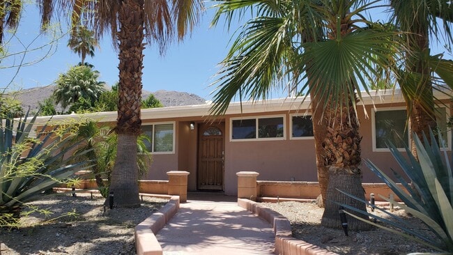 71567 Mirage Rd in Rancho Mirage, CA - Building Photo - Building Photo