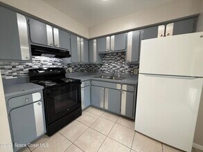 324 Bay Ave in Cocoa, FL - Building Photo - Building Photo