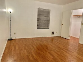 4226 7th Ave NE in Seattle, WA - Building Photo - Building Photo