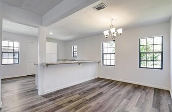 513 Mayford St in Houston, TX - Building Photo - Building Photo