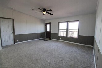 120 Blue Quail St in Dale, TX - Building Photo - Building Photo