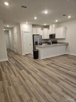 9460 Nature Crk Ln in Bellview, FL - Building Photo