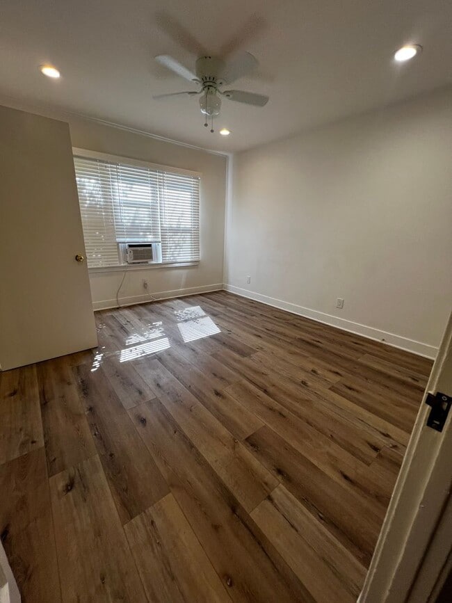 2229-2231 Ellendale Pl in Los Angeles, CA - Building Photo - Building Photo