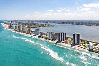 5400 N Ocean Dr, Unit 5C in Riviera Beach, FL - Foto de edificio - Building Photo