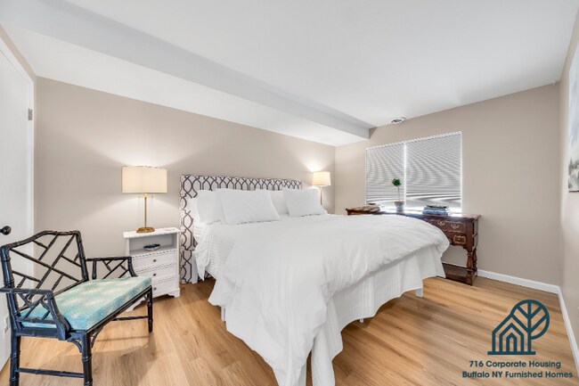 property at 2660 Elmwood Ave