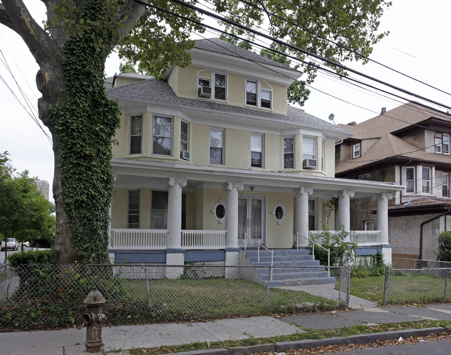 31 Norwood Ave in Staten Island, NY - Foto de edificio